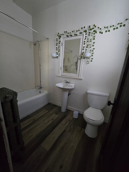 More Photos Of 924 S 19th St, Milwaukee Apartments For Sale