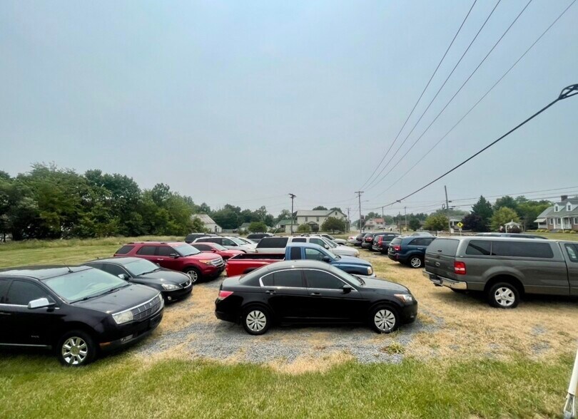 More Photos Of 790 Fairfax St, Stephens City Auto Dealership For Sale