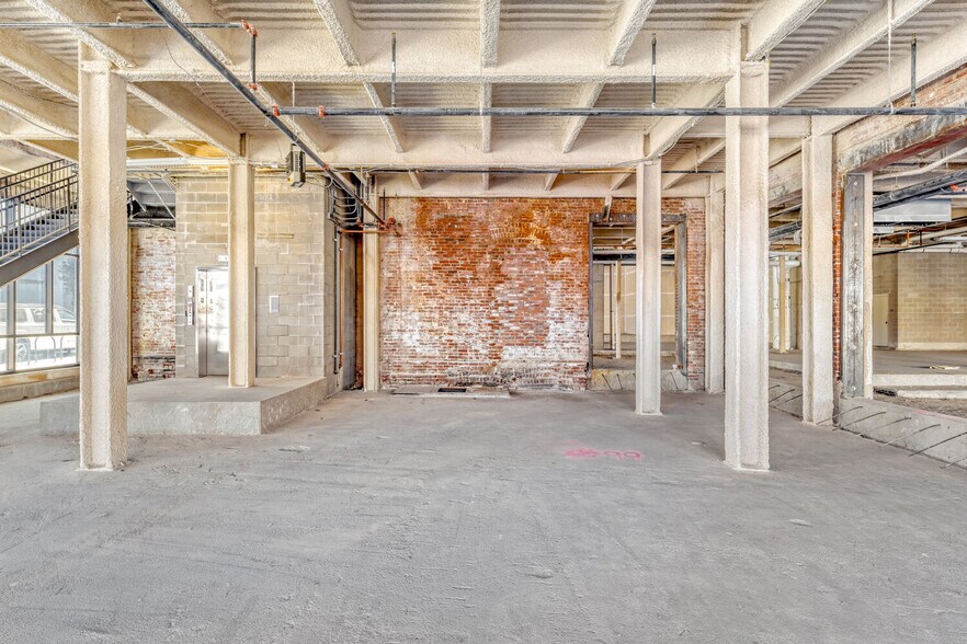 More Photos Of 1665 N Pearl St, Denver Apartments For Sale
