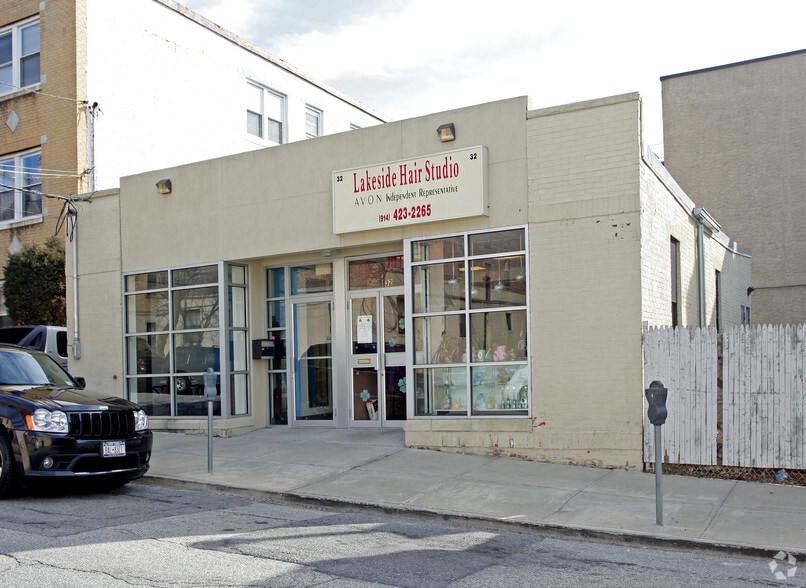 Primary Photo Of 32 Douglas Ave, Yonkers Storefront For Lease