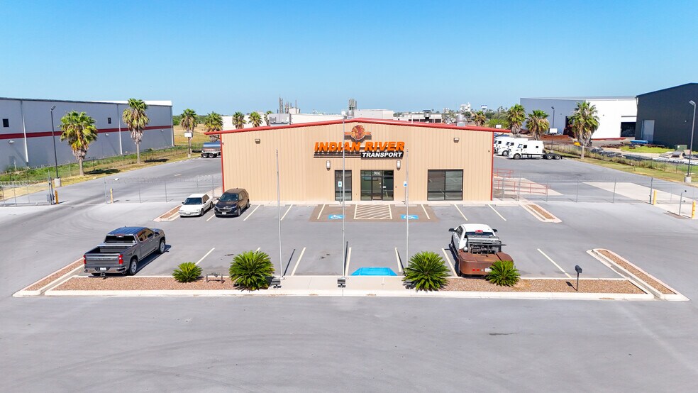 Primary Photo Of 906 Business Park Dr, Mission Industrial For Sale