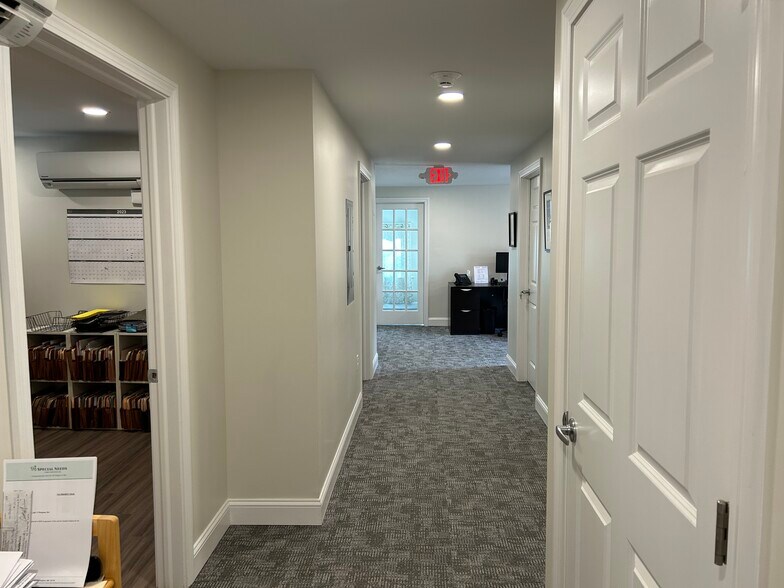 More Photos Of 211 Cochituate Rd, Framingham Office For Sale
