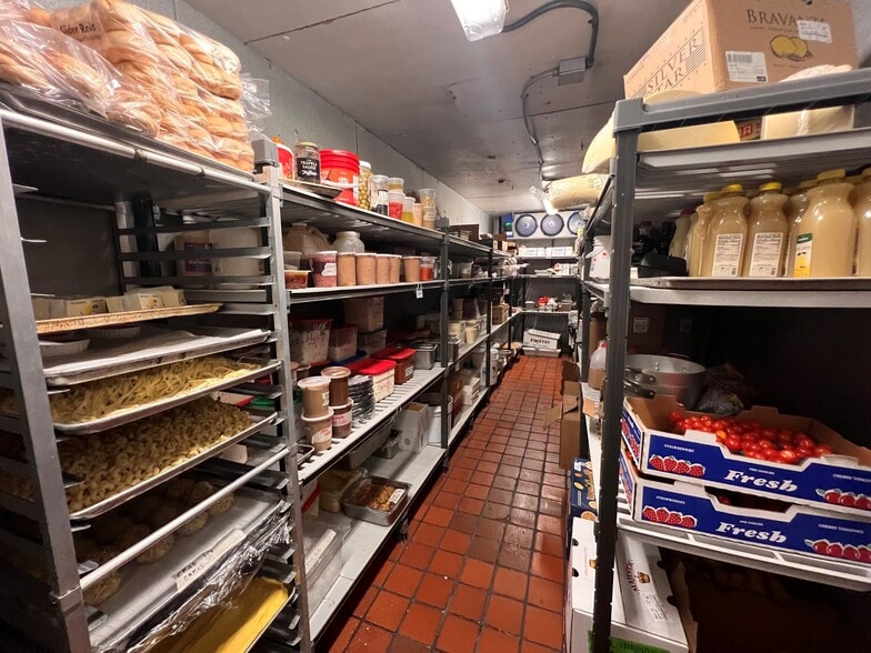 More Photos Of 8161 Honeygo Blvd, Nottingham Restaurant For Sale