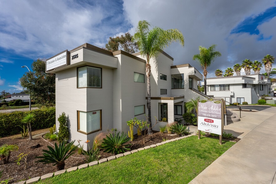 More Photos Of 2585 Pio Pico Dr, Carlsbad Office For Sale