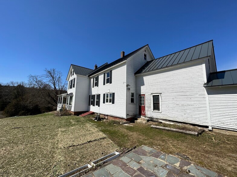 More Photos Of 2096 US 7, Rutland Specialty For Sale