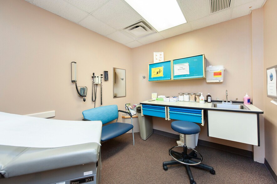 More Photos Of 600 National Ave, Oklahoma City Medical For Sale