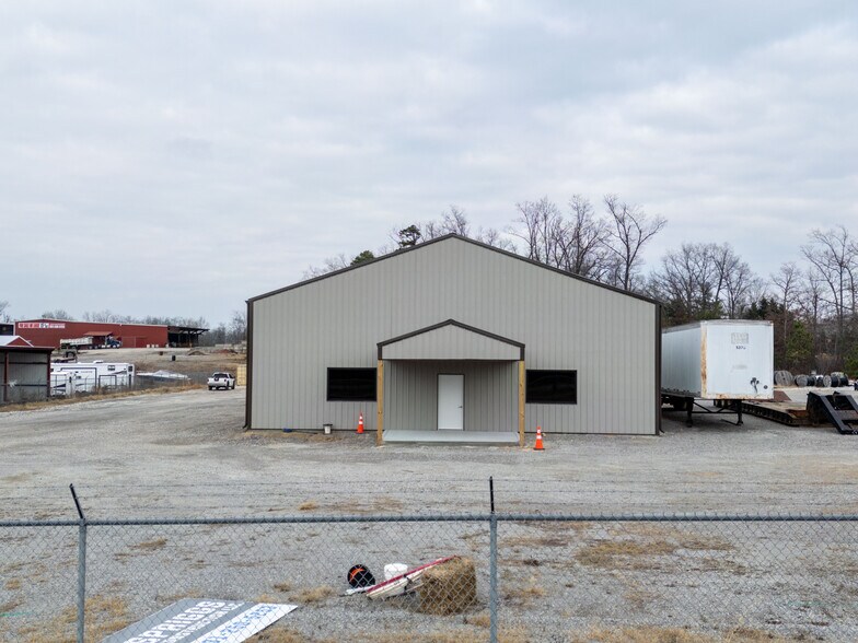 More Photos Of 1058 Crabtree Road Rd, Crossville Industrial For Lease