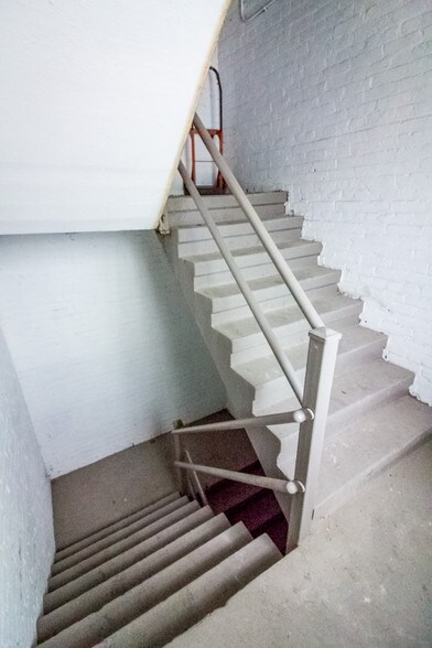 More Photos Of 3800-3812 Euclid Ave, Cleveland Light Manufacturing For Lease