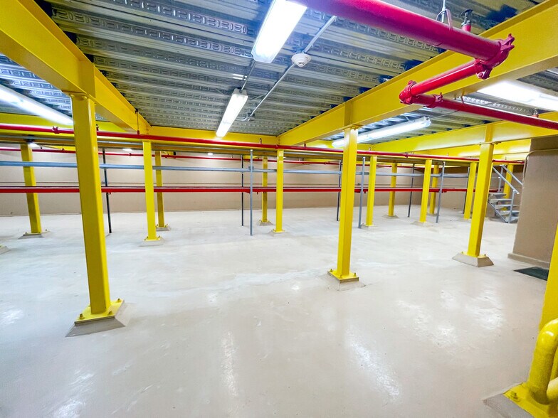 More Photos Of 2625 Co 180 rd, Garden City Manufacturing For Sale