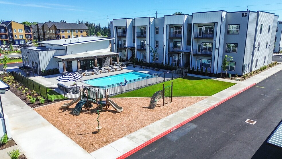 More Photos Of 7011 NE 126th St, Vancouver Apartments For Sale