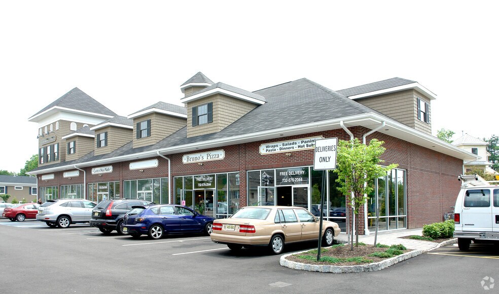 More Photos Of 93 Main St, Farmingdale Storefront Retail Office For Lease