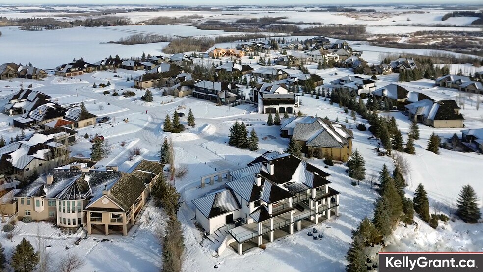 More Photos Of 136 River Heights Lane, Sturgeon County Multifamily For Sale