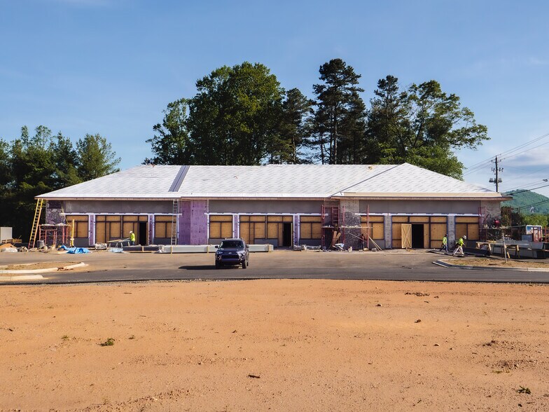 More Photos Of 1874 Brevard Rd, Arden Storefront Retail Office For Lease