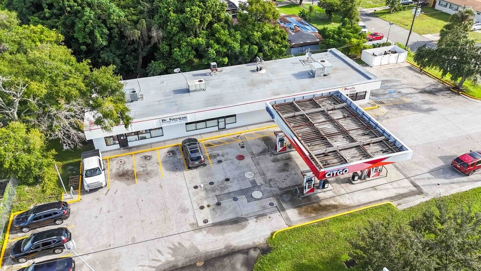 More Photos Of 8431-8433 E Colonial Dr, Orlando Service Station For Lease