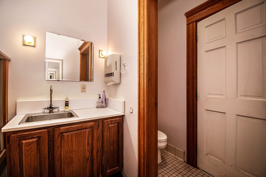 More Photos Of 123 E Doty St, Madison General Retail For Sale