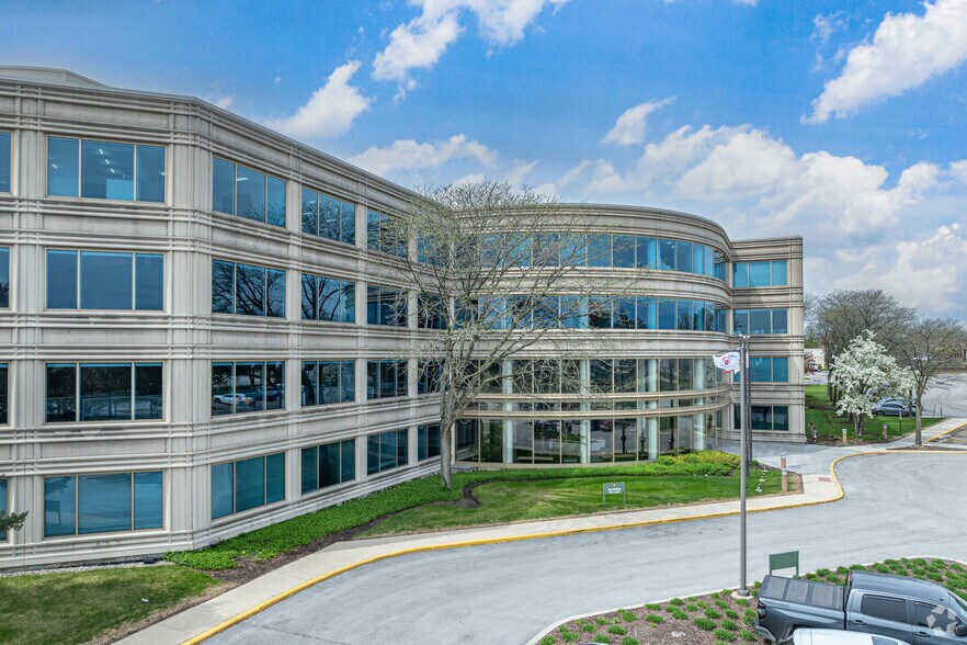 Primary Photo Of 601 Oakmont Ln, Westmont Office For Sale