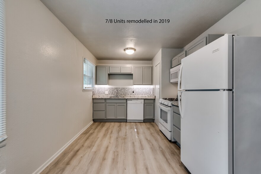 More Photos Of 307 W 4th St, Irving Apartments For Sale