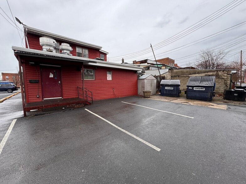 More Photos Of 572 2nd Ave, Troy Restaurant For Sale