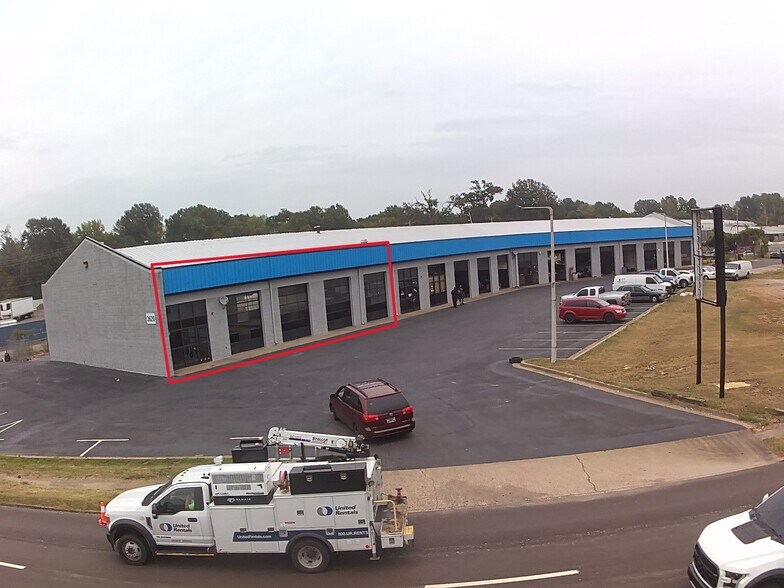 More Photos Of 3620 Lamar Ave, Memphis General Retail For Lease