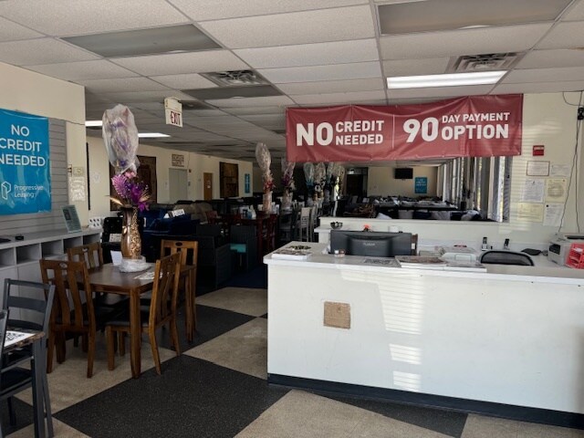 More Photos Of 6799 Tara Blvd, Jonesboro Auto Repair For Sale