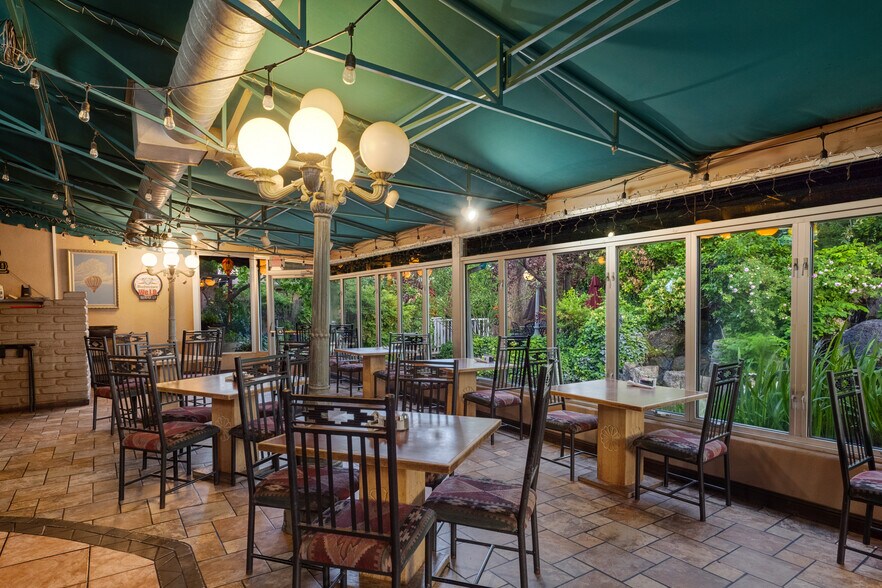 More Photos Of 8032 4th St NW, Albuquerque Restaurant For Sale