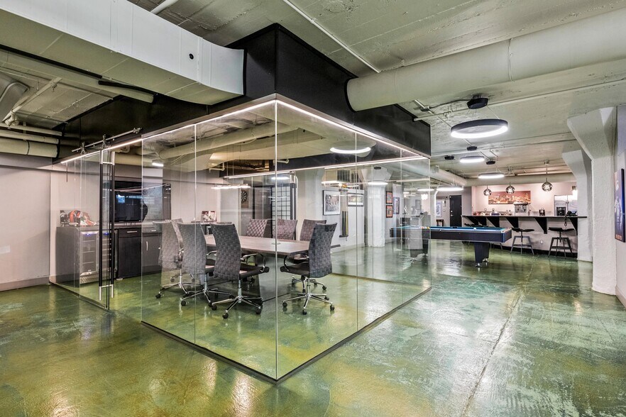 More Photos Of 2000 Arapahoe St, Denver Loft Creative Space For Lease