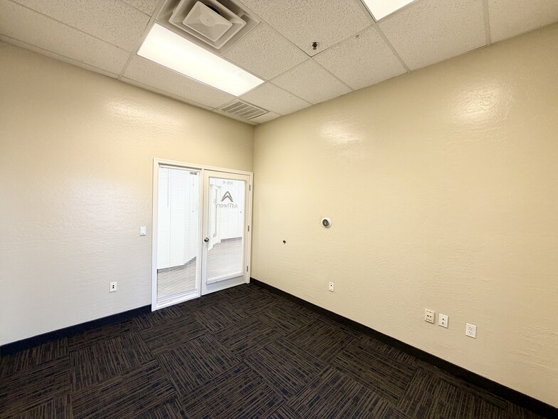 More Photos Of 428 S Gilbert Rd, Gilbert Office For Lease