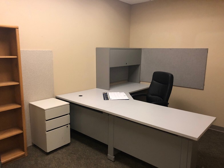 More Photos Of 300 W 15th St, Vancouver Office For Lease