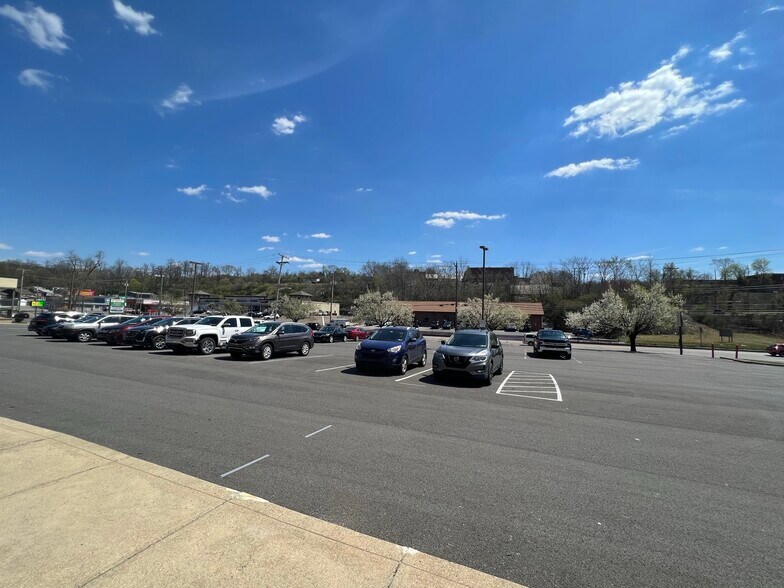 More Photos Of 1100 Washington Ave, Carnegie Office For Lease