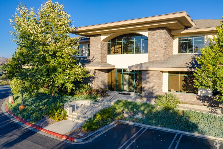More Photos Of 30300 Agoura Rd, Agoura Hills Office For Sale