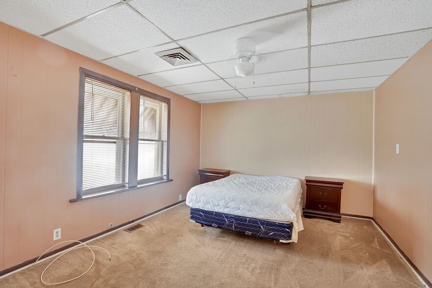 More Photos Of 245-249 Verona Ave, Newark Manufacturing For Sale