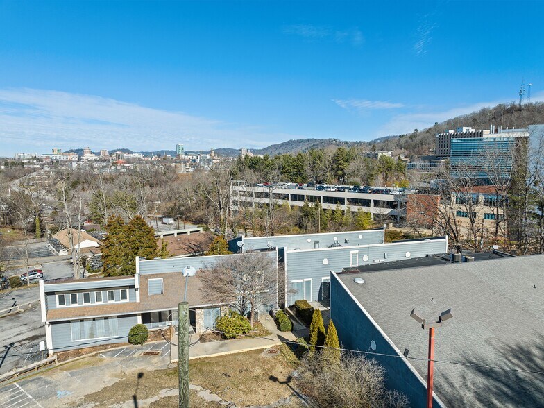 More Photos Of 131 McDowell St, Asheville Medical For Sale