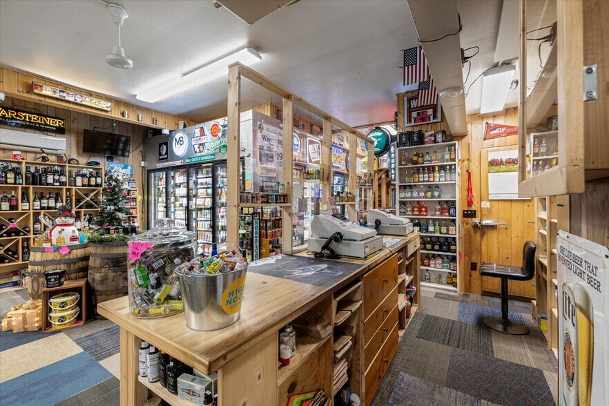 More Photos Of 401 E Sheridan St, Ely Convenience Store For Sale