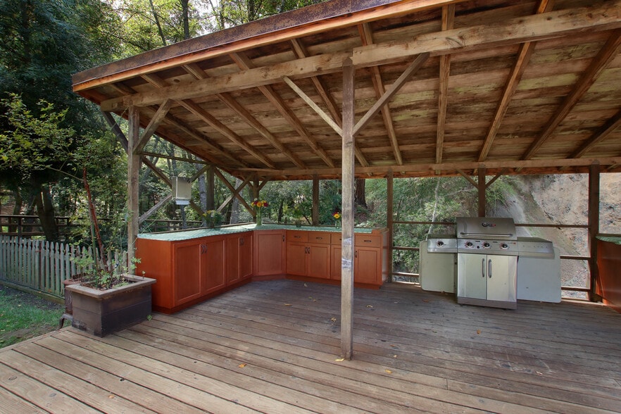 More Photos Of 16770 Redwood Lodge Rd, Los Gatos Lodge Meeting Hall For Sale