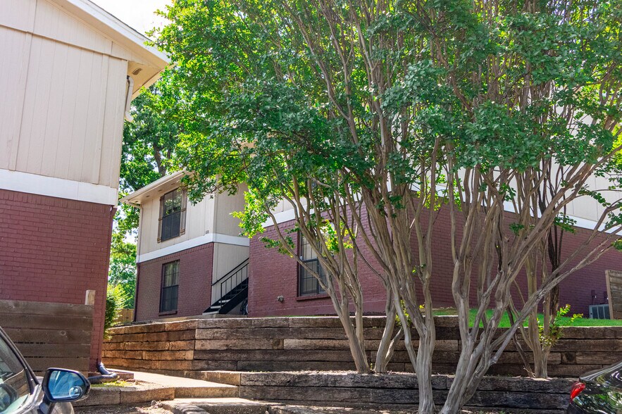 More Photos Of 1226-1232 Avenue A, Denton Apartments For Sale