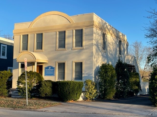 Primary Photo Of 465 Commerce Dr, Fort Washington Medical For Sale