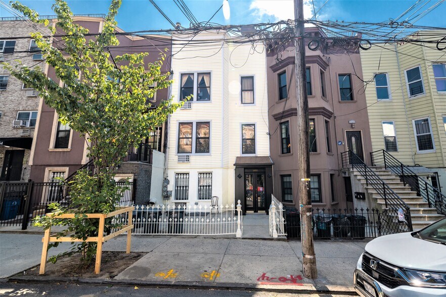 Primary Photo Of 1450 Greene Ave, Brooklyn Apartments For Sale