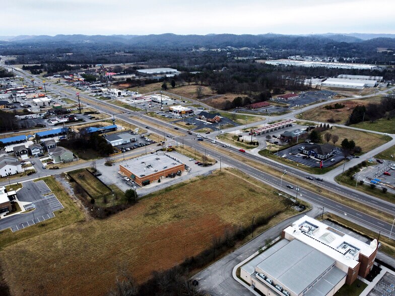 More Photos Of 2141 N Charles G Seivers Blvd, Clinton Land For Lease