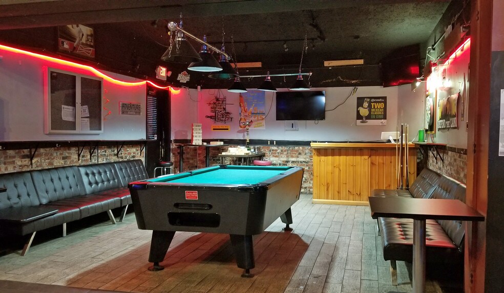 More Photos Of 4002 Jennings Rd, Cleveland Bar For Sale
