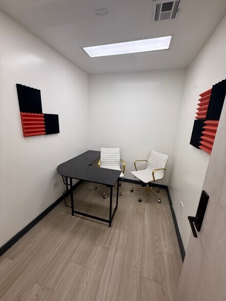 More Photos Of 65 S 11th St, Brooklyn Office For Lease