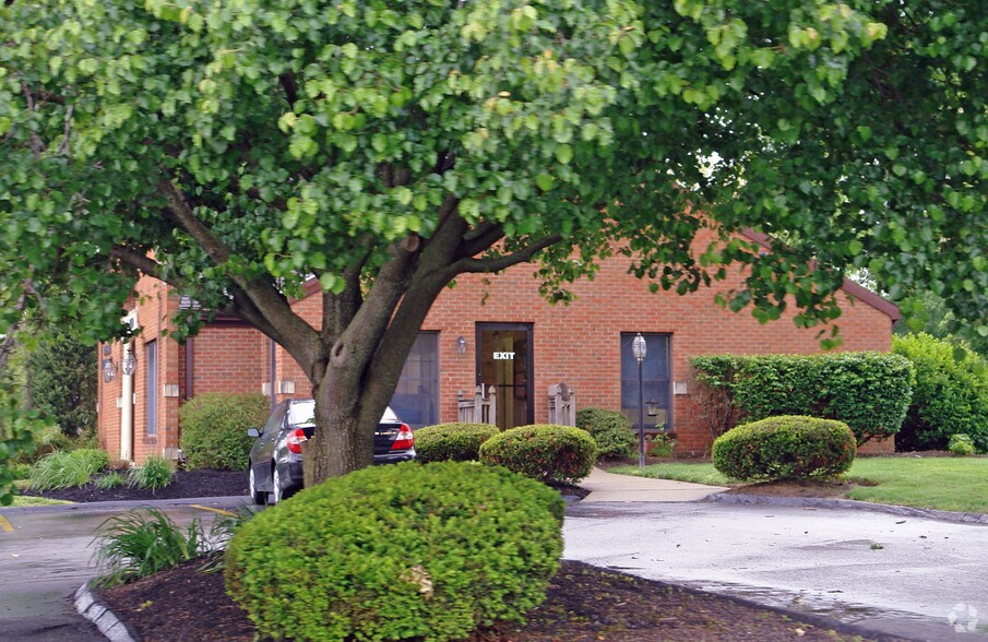 More Photos Of 3810 Dixie Hwy, Erlanger Veterinarian Kennel For Sale