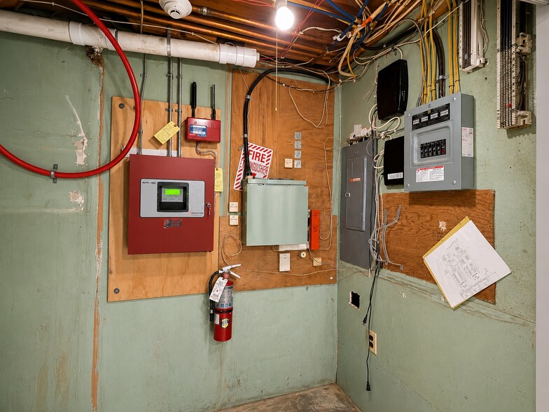 More Photos Of 69 W End Ave, Somerville Office Residential For Sale