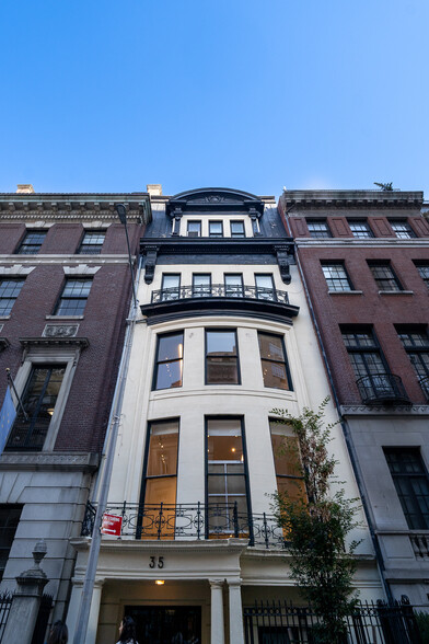 Primary Photo Of 35 E 67th St, New York Apartments For Lease