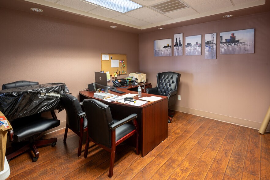 More Photos Of 1227 Bridge St, Yuba City Office For Sale