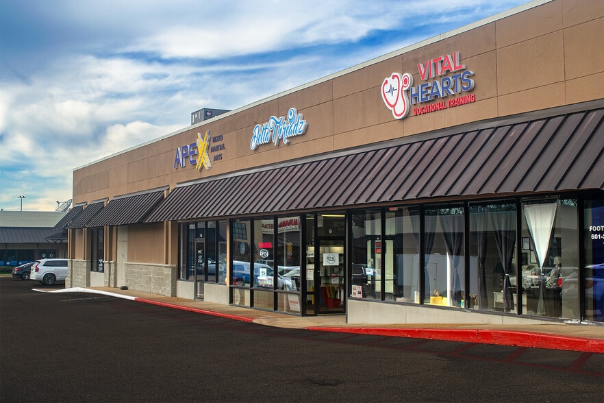 More Photos Of 731 S Pear Orchard Rd, Ridgeland Storefront For Lease