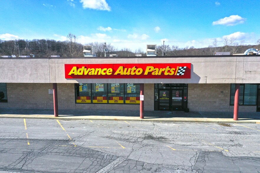 More Photos Of 4-28 Eagles Glenn Mall, East Stroudsburg Unknown For Lease