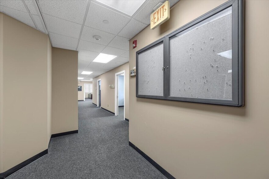 More Photos Of 8 Revolutionary Rd, Ossining Medical For Lease