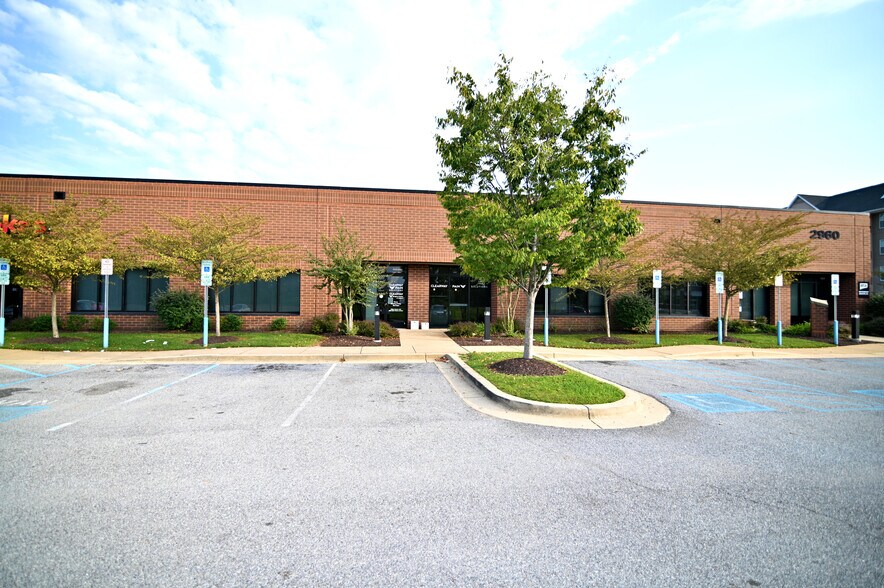More Photos Of 2960 Technology Pl, Waldorf Research And Development For Lease