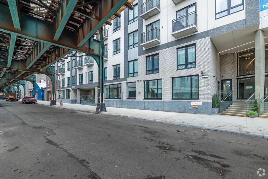 More Photos Of 45-67 Davis St, Long Island City Apartments For Lease