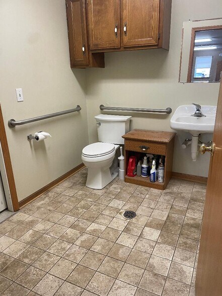 More Photos Of 12641-12647 Old Plank Dr, New Lenox Warehouse For Lease